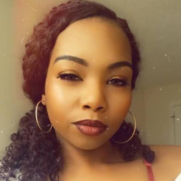 Meet your Posher, Anjelah - Picture 1 of 1